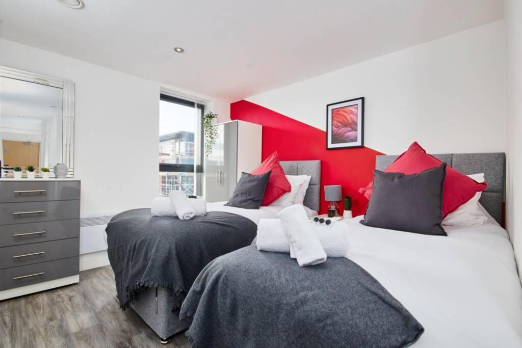 Stylish 2 Bed Apartment With Free Parking, Close To City Centre By Hass Haus Manchester Exteriér fotografie