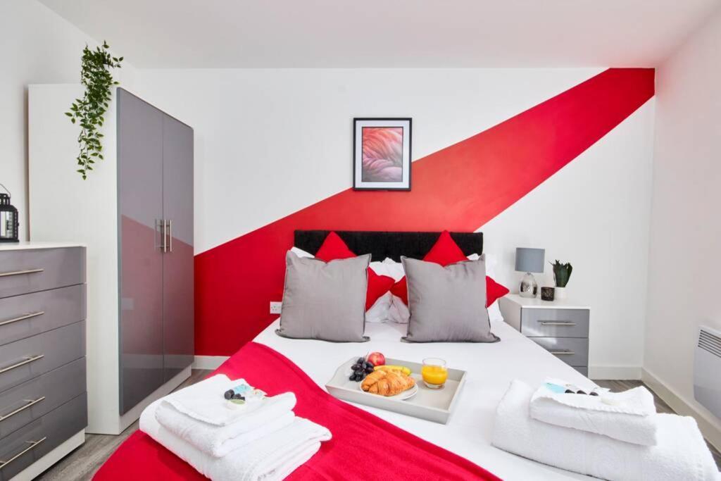 Stylish 2 Bed Apartment With Free Parking, Close To City Centre By Hass Haus Manchester Exteriér fotografie